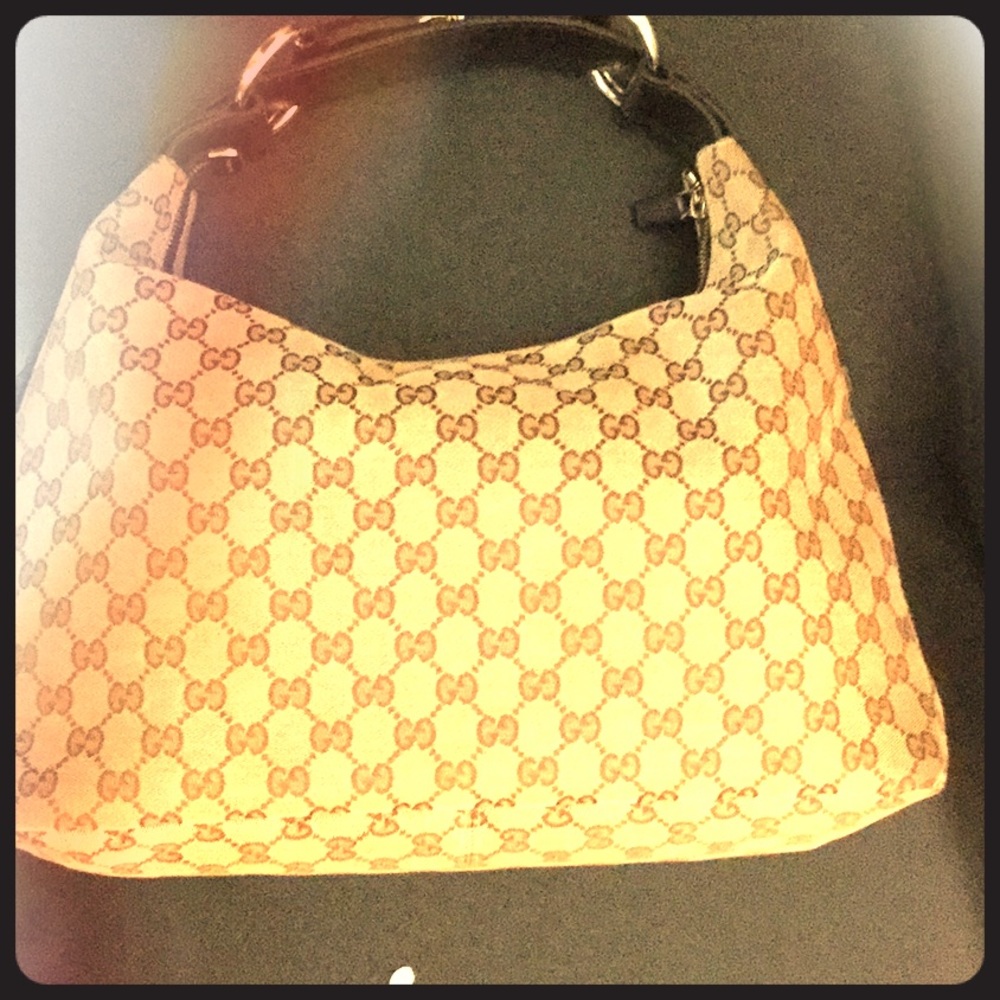 Authentic Gucci horsebit Excellent Used Condition.